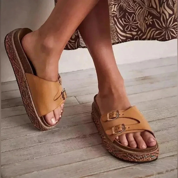 Free People Shoes - Free People Caravelle Cork Footbed Leather Platform Sandal Boho Size 9.5